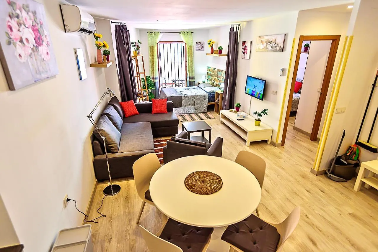 Plaza Herreria Central Apartments With Balconies location